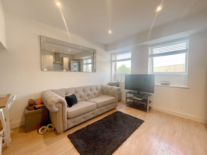 Tempus Court, Bellfield Road